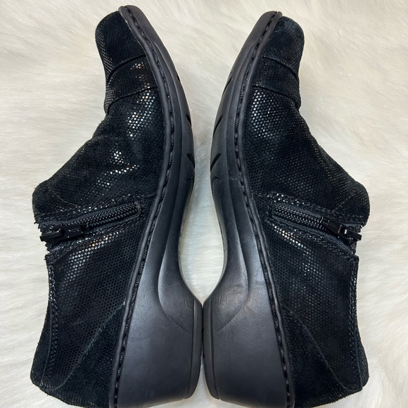 Clarks ⚜️ Black Shimmer Clog - Picture 5 of 9